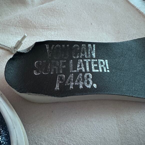 P448‎ Women's 36 High Top Skater Sneakers red black Snakeskin Python Print - Picture 6 of 13